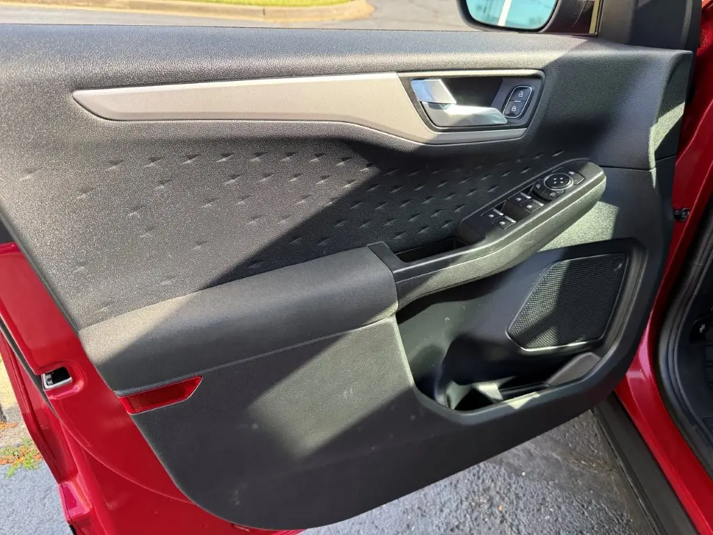 2020 Ford Escape - $12,899