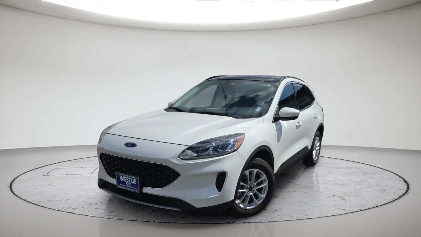 2020 Ford Escape SE