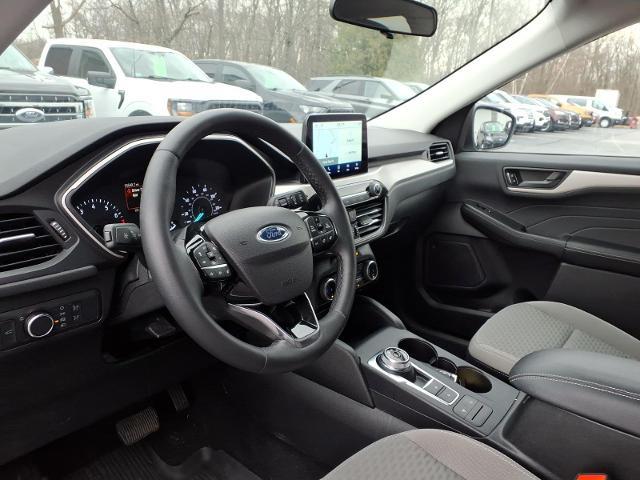 2022 Ford Escape - $23,900
