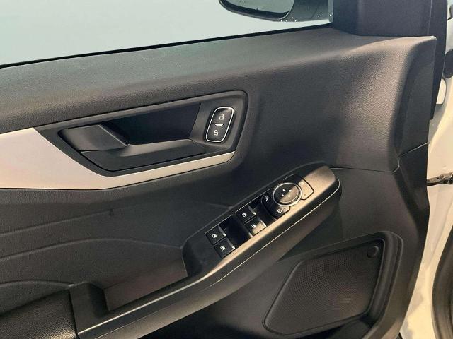 2022 Ford Escape - $17,999