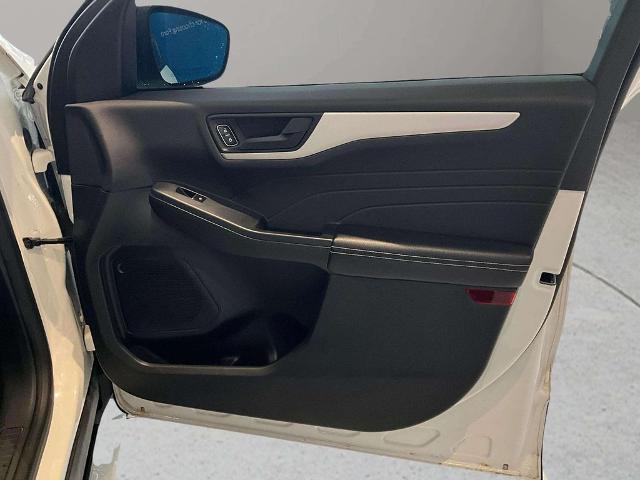 2022 Ford Escape - $17,999