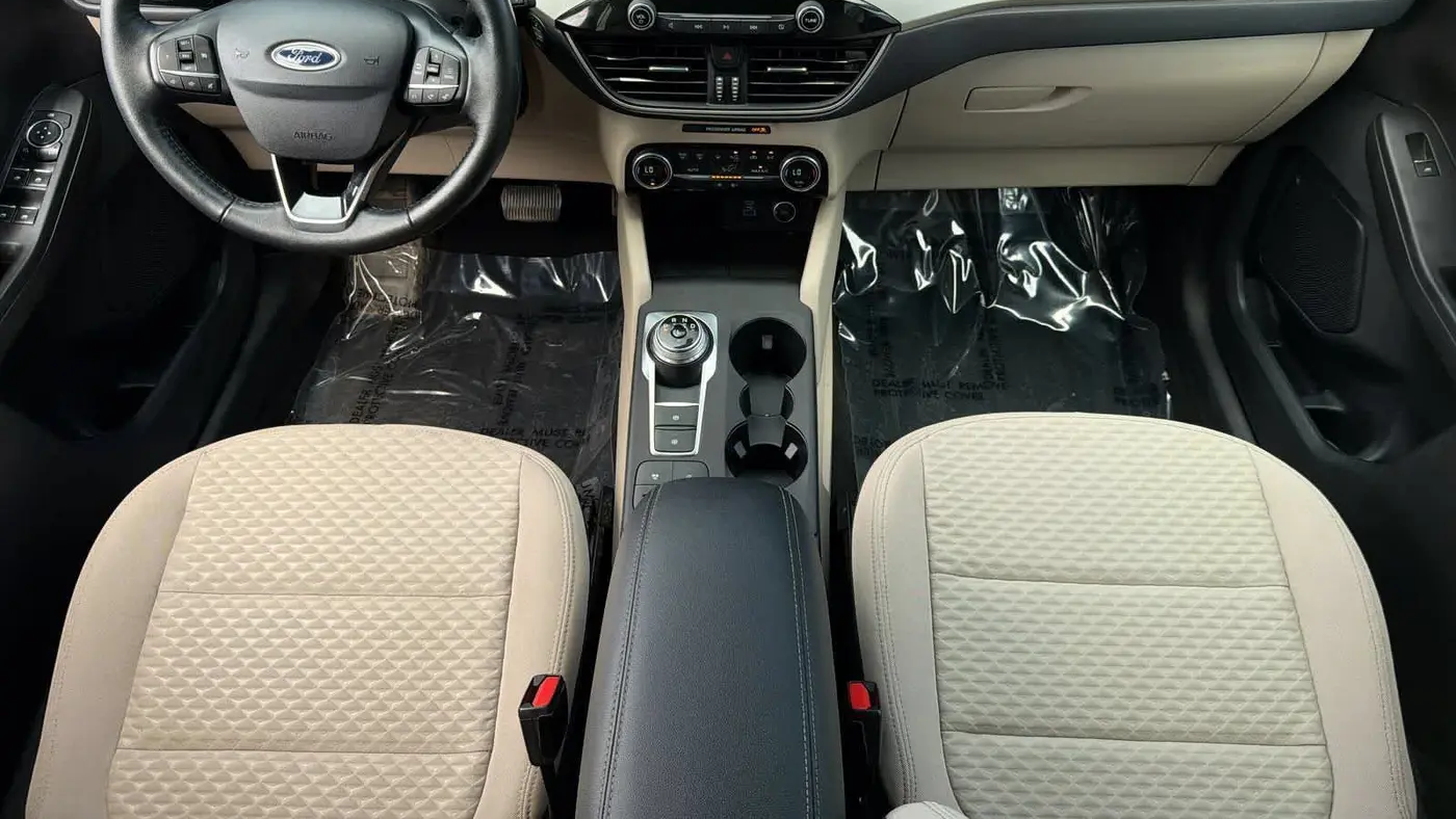 2021 Ford Escape SE