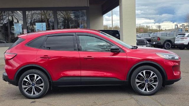 2022 Ford Escape SE