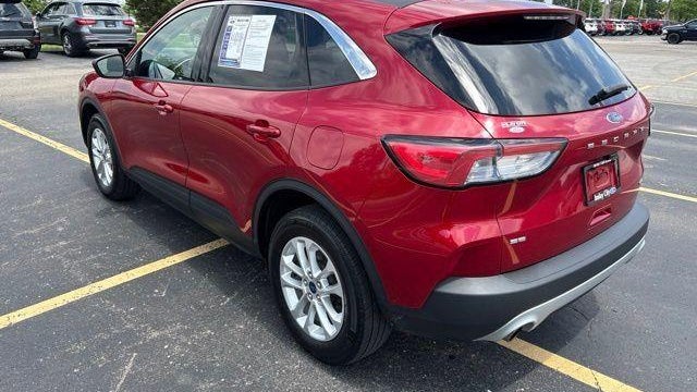 2022 Ford Escape SE