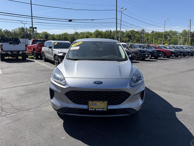 2022 Ford Escape - $19,990