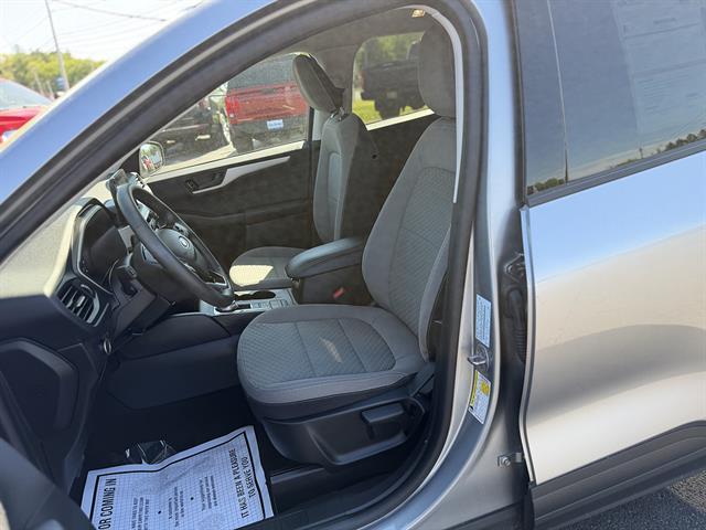 2022 Ford Escape - $19,990