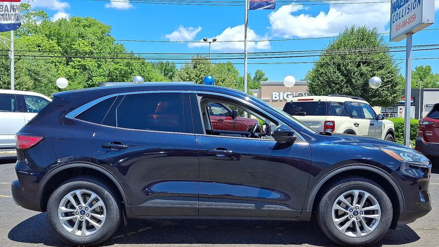 2021 Ford Escape SE