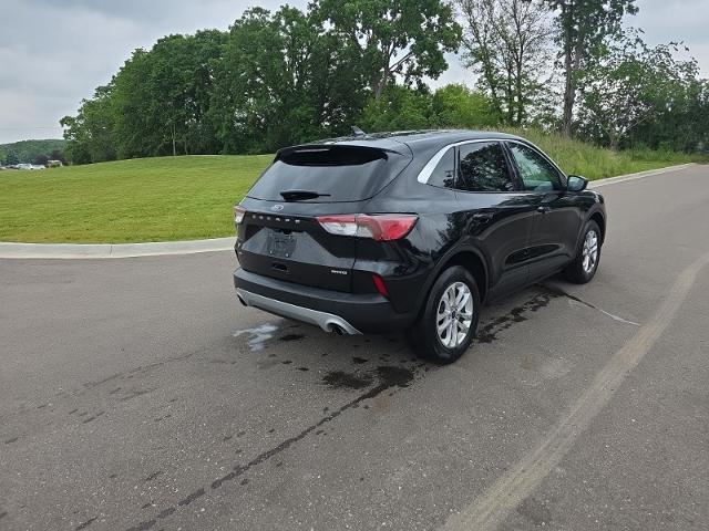 2022 Ford Escape - $19,000
