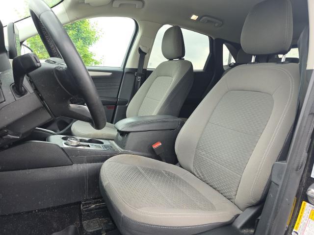 2022 Ford Escape - $19,000