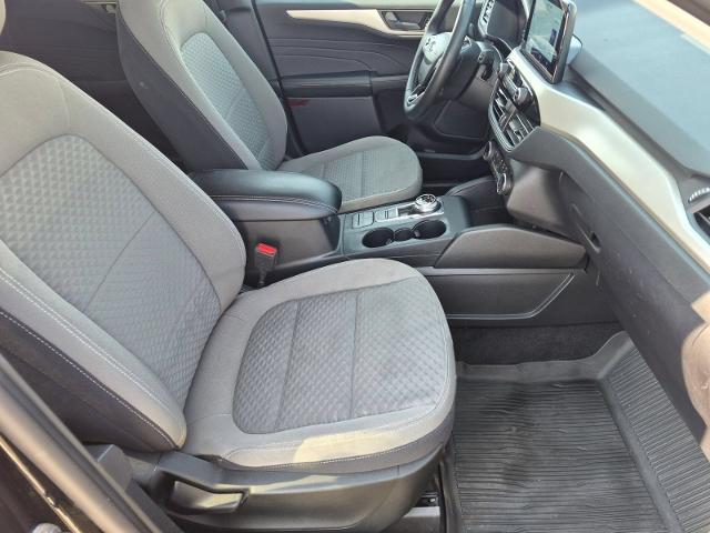 2022 Ford Escape - $19,000