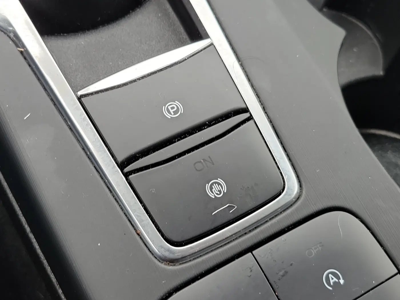 2022 Ford Escape - $21,775