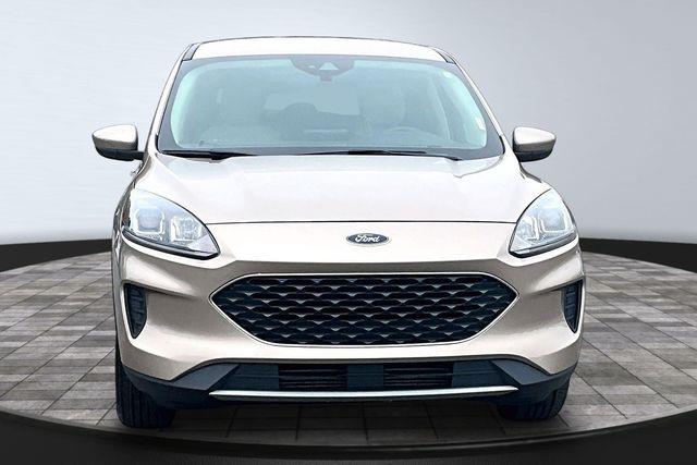 2020 Ford Escape SE — photo 1 of 24
