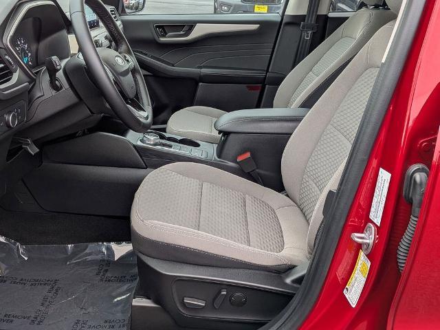 2022 Ford Escape - $21,348