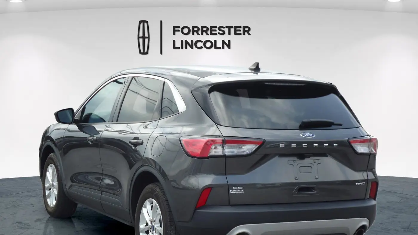 2020 Ford Escape SE