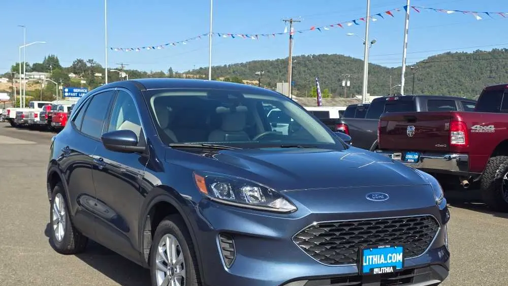 2020 Ford Escape SE