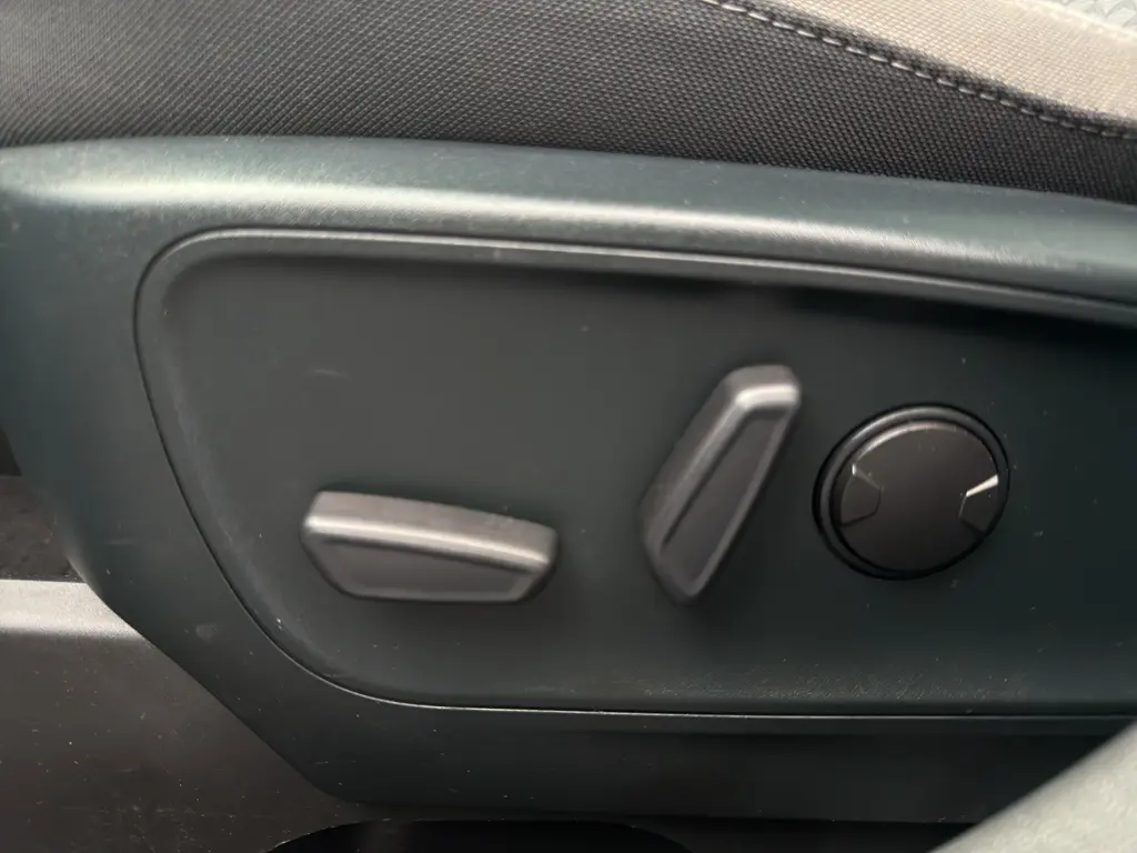 2022 Ford Escape - $18,995