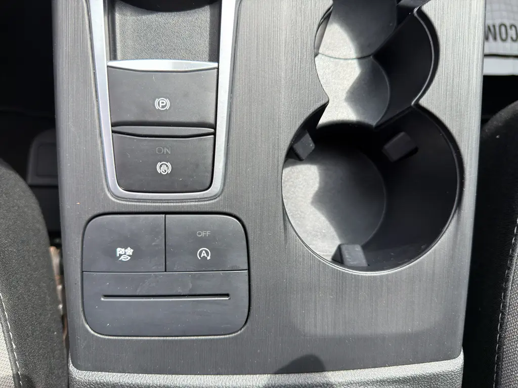 2022 Ford Escape - $18,995