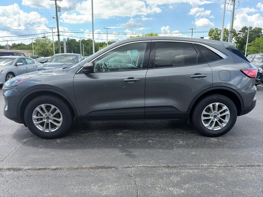 2022 Ford Escape - $18,995