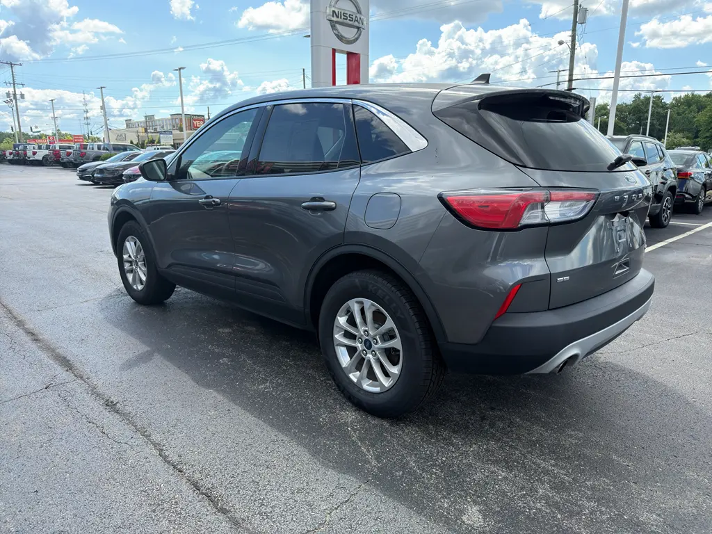2022 Ford Escape - $18,995