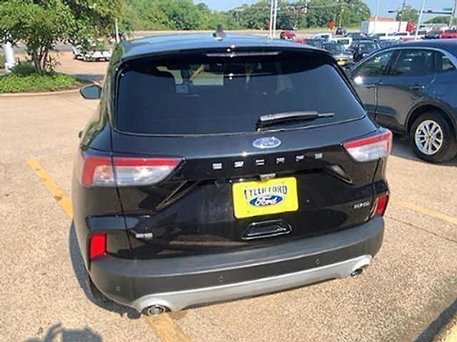 2021 Ford Escape - $24,995