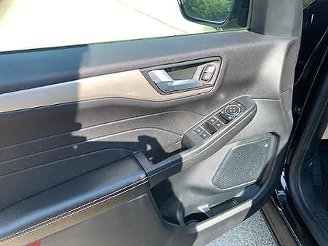 2021 Ford Escape - $24,995