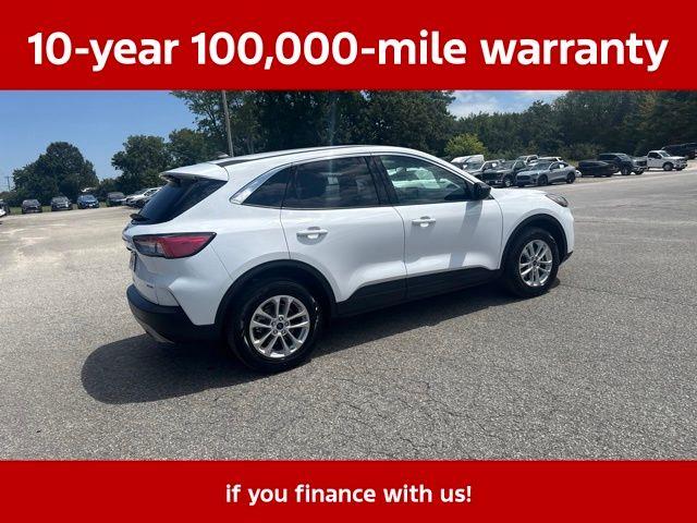 2022 Ford Escape - $17,499