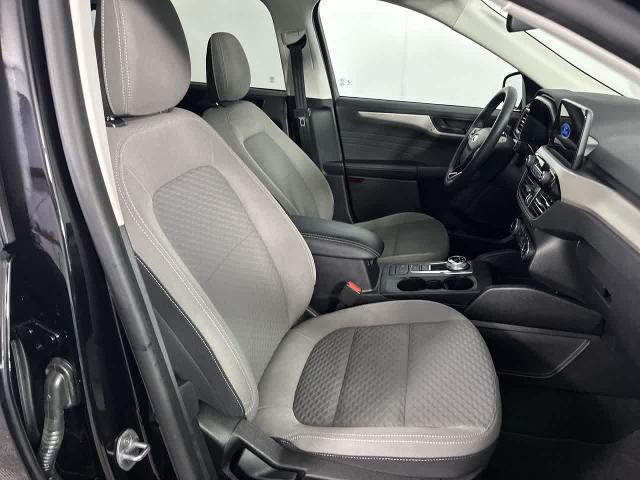 2022 Ford Escape - $22,884