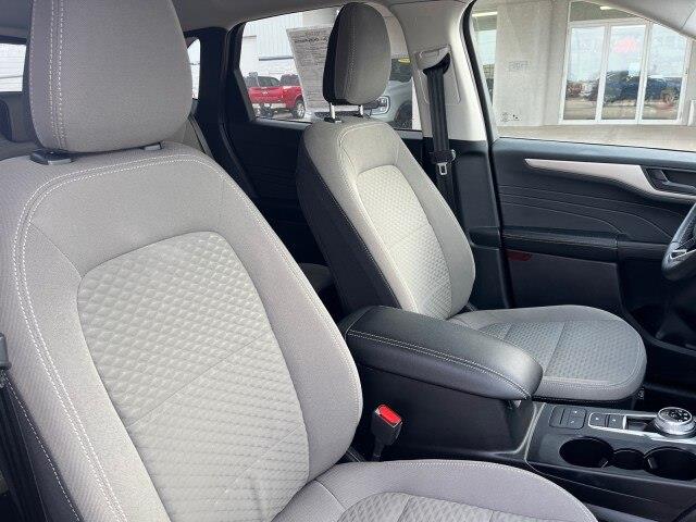 2022 Ford Escape - $21,832