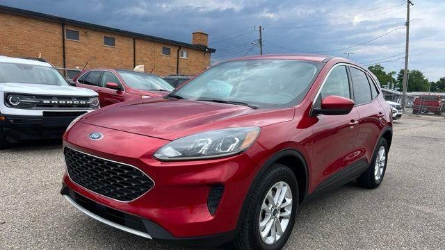2020 Ford Escape SE