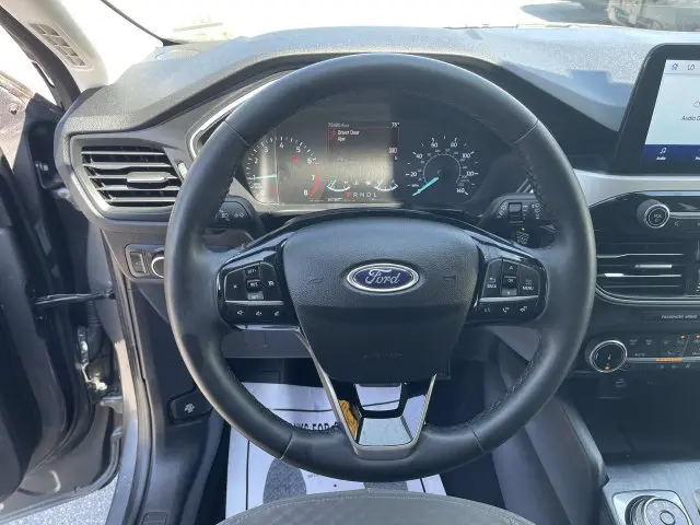 2022 Ford Escape - $19,500