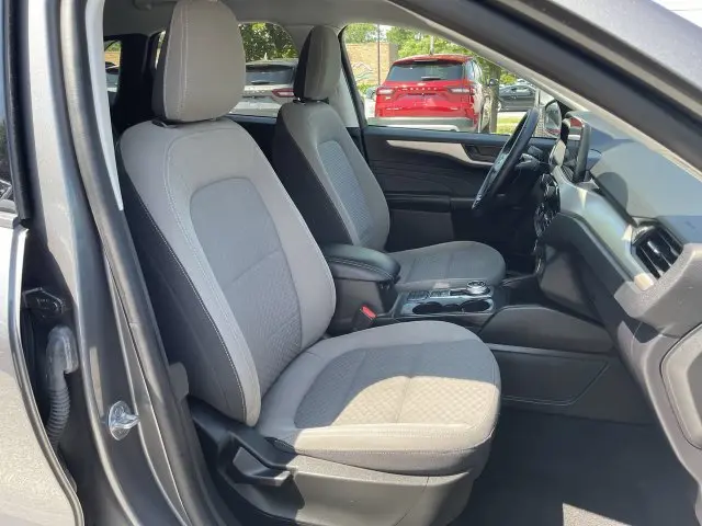 2022 Ford Escape - $19,500