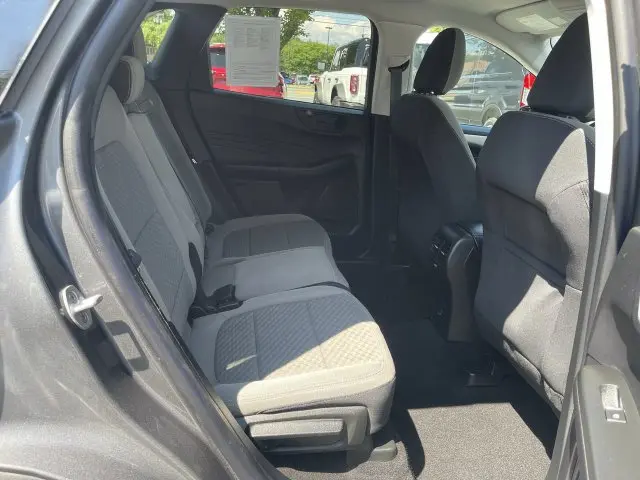 2022 Ford Escape - $19,500