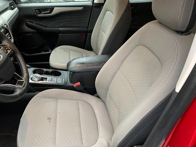 2022 Ford Escape - $21,975