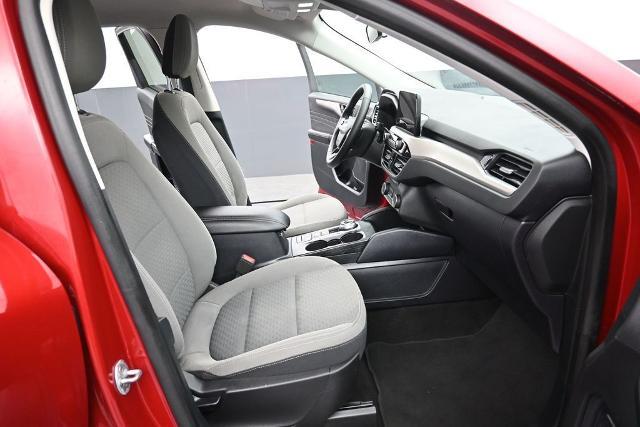 2022 Ford Escape - $17,695