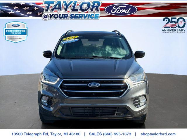 2017 Ford Escape SE — photo 1 of 12