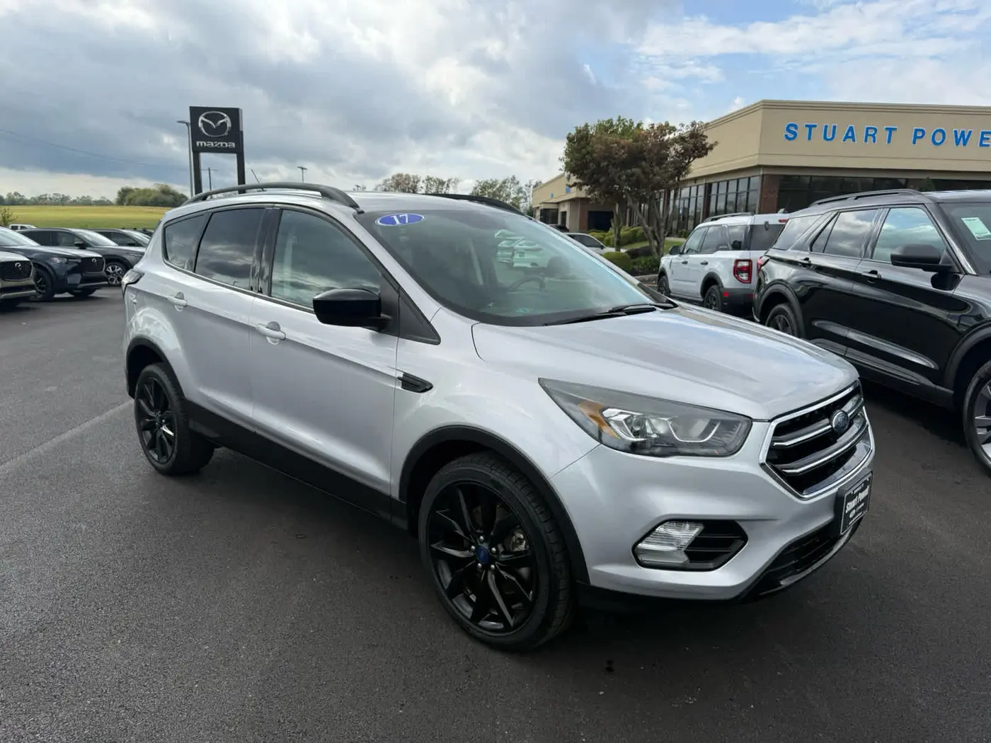 2017 Ford Escape - $9,900