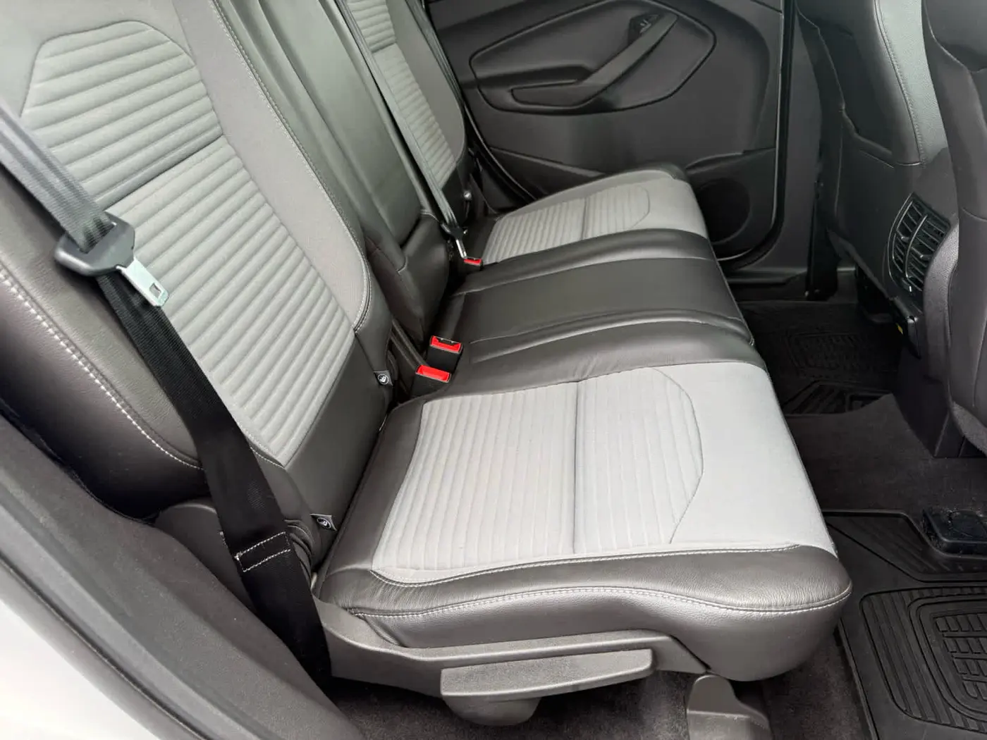 2017 Ford Escape - $9,900