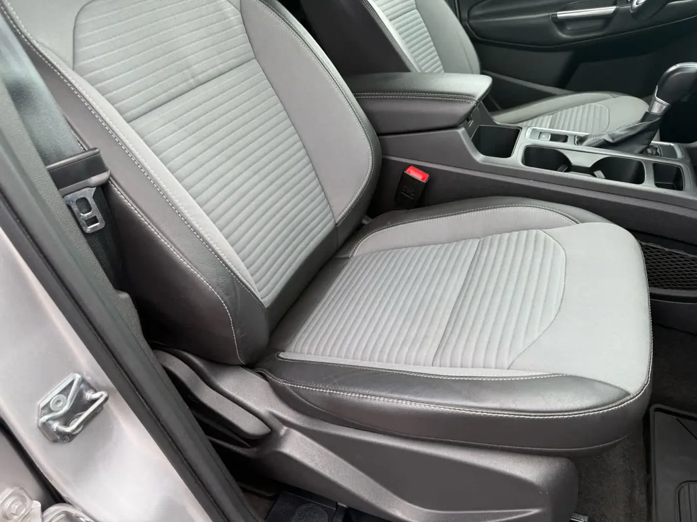 2017 Ford Escape - $9,900