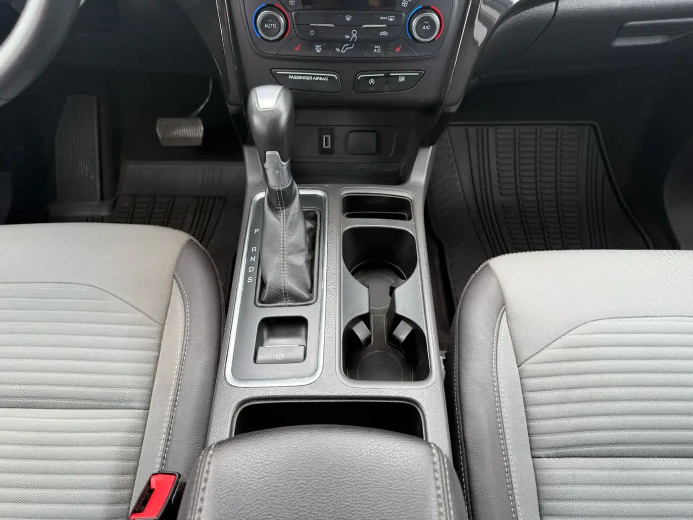2017 Ford Escape - $9,900