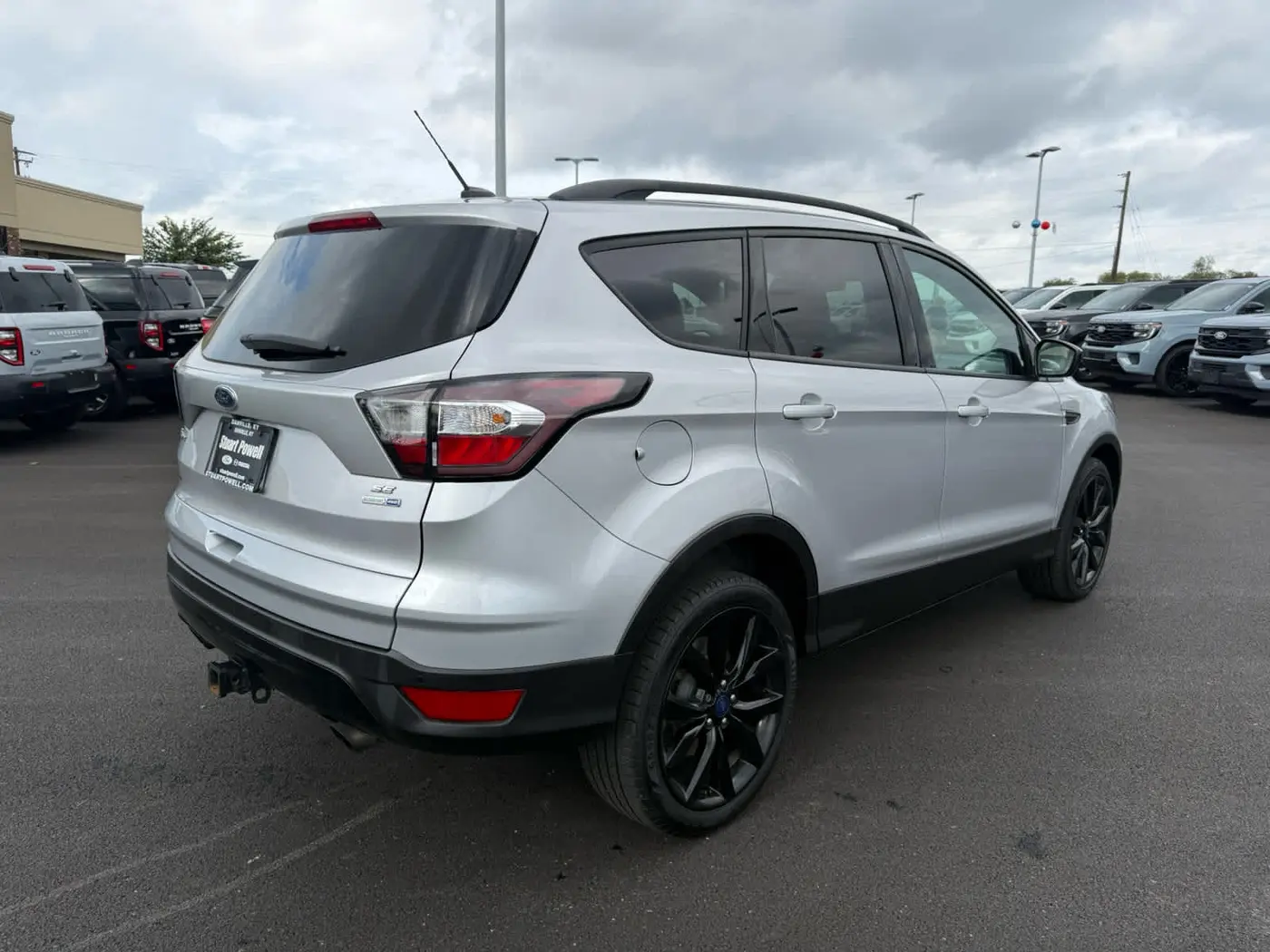 2017 Ford Escape - $9,900