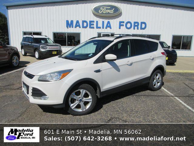 2015 Ford Escape - $9,000