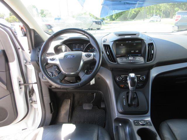 2015 Ford Escape - $9,000