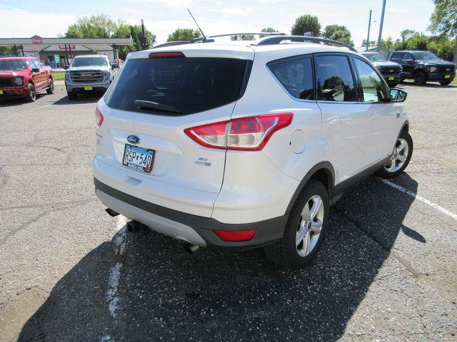 2015 Ford Escape - $9,000