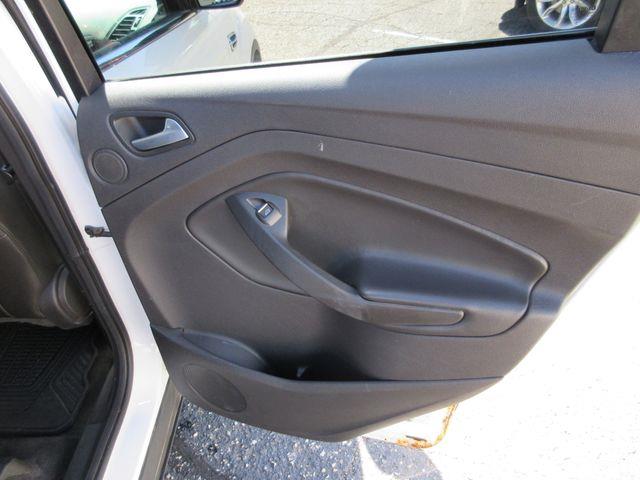 2015 Ford Escape - $9,000
