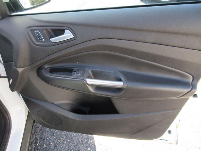 2015 Ford Escape - $9,000