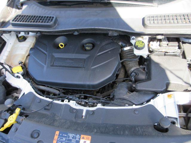 2015 Ford Escape - $9,000