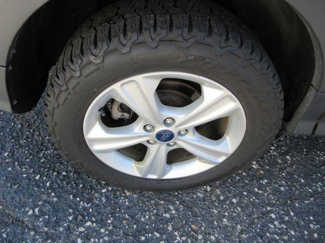 2015 Ford Escape - $9,000