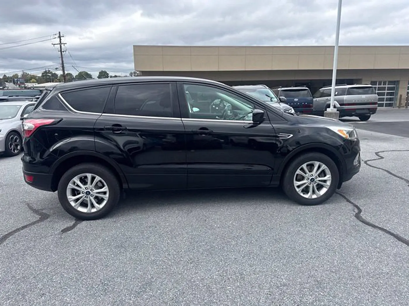 2017 Ford Escape - $12,154
