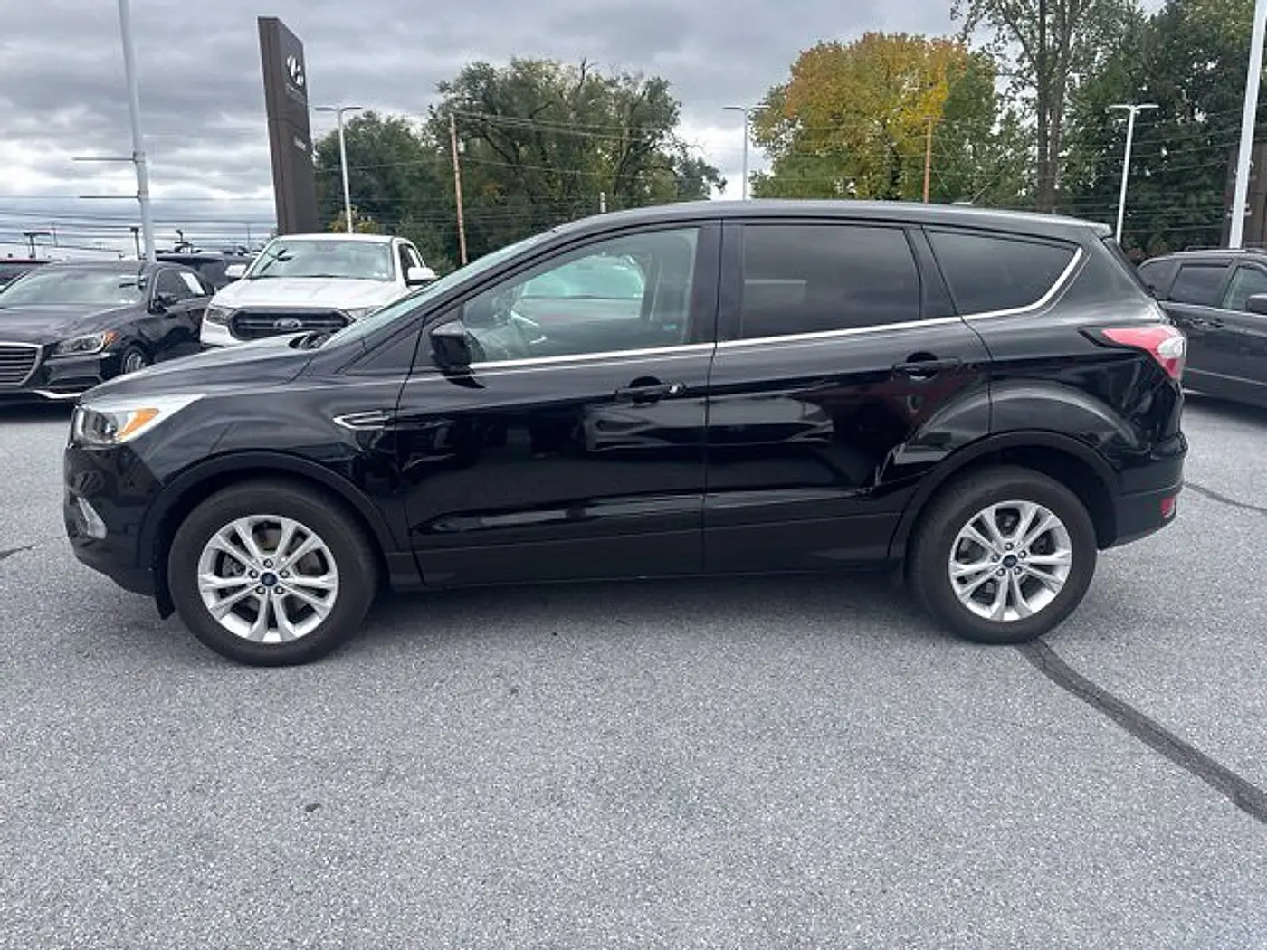 2017 Ford Escape - $12,154