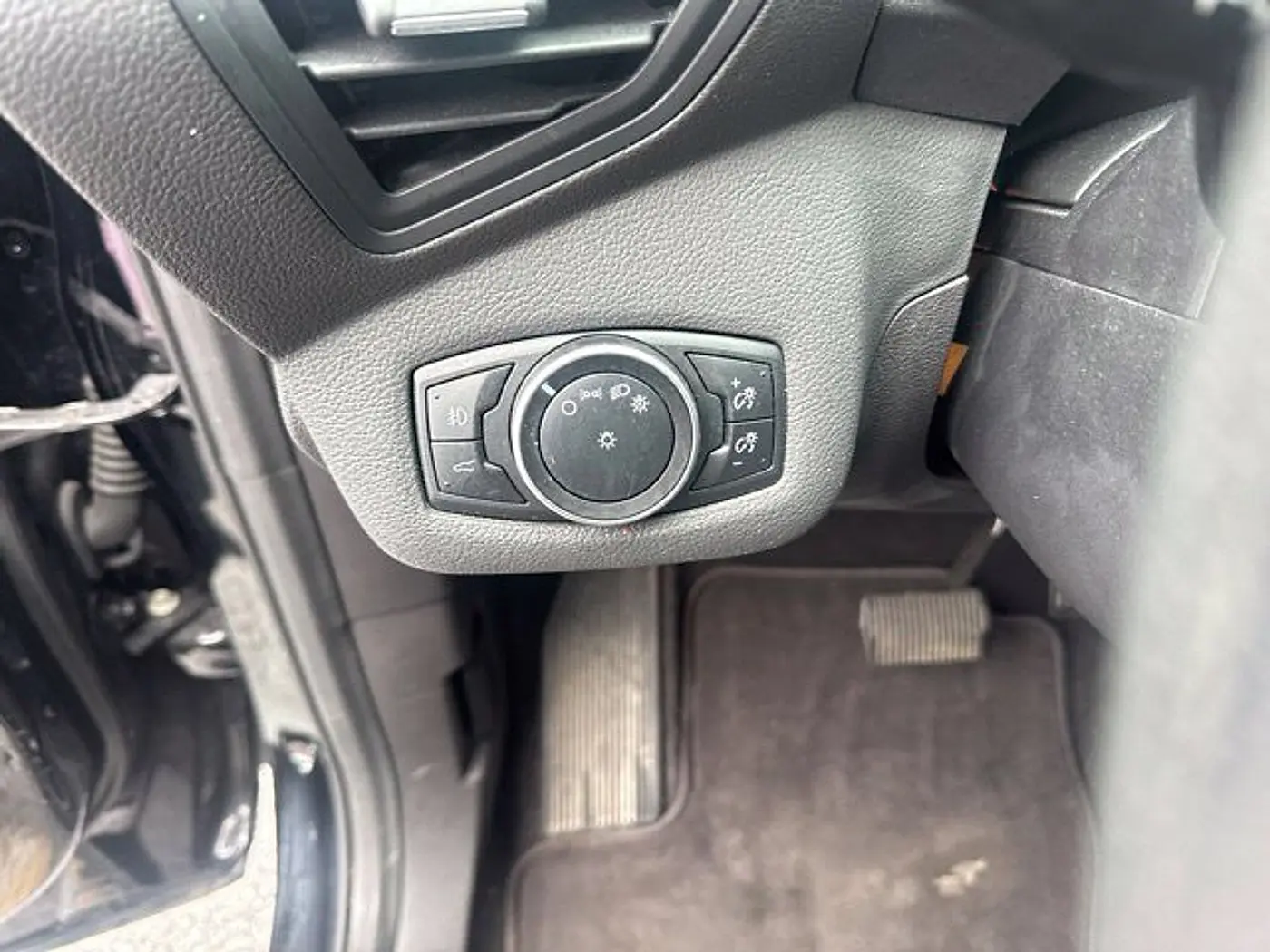 2017 Ford Escape - $12,154